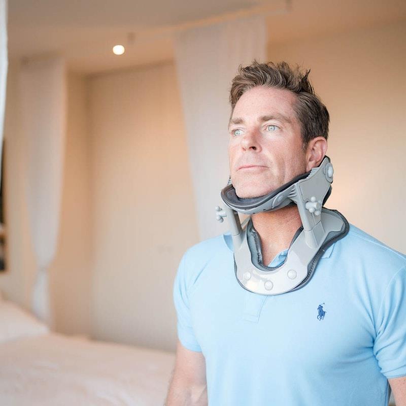 Caremax Thermal Cervical Collar Traction Brace with Heat Pad - Adjustable - 1 Unit
