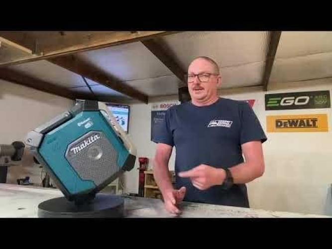 Makita 40V Max XGT Digital Bluetooth Jobsite Radio Skin MR007GZ
