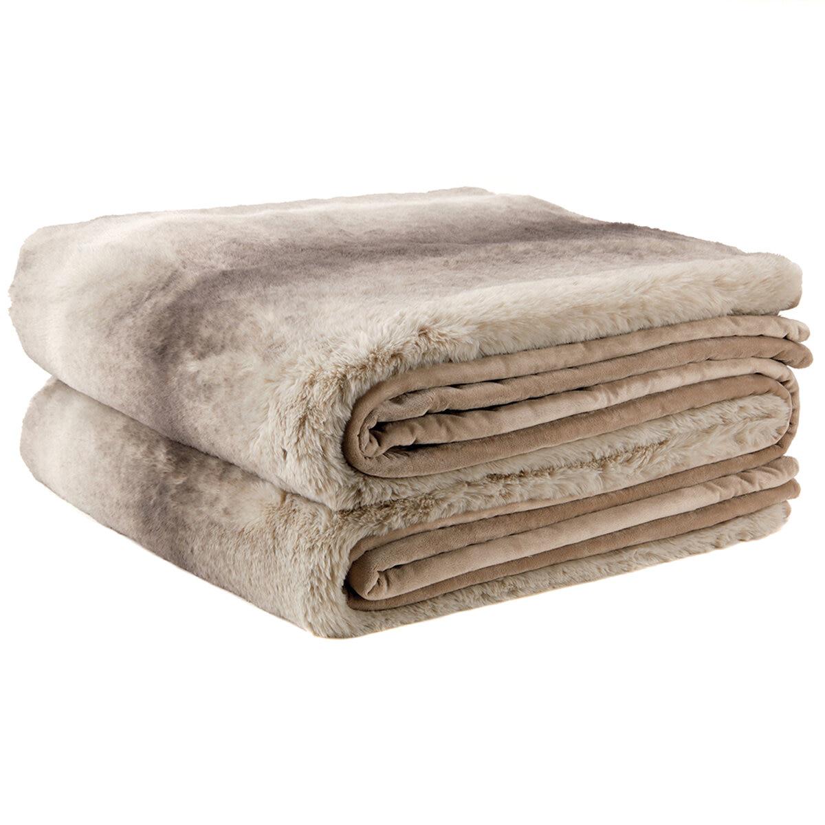 Mon Chateau Luxe Faux Fur Throw Tan