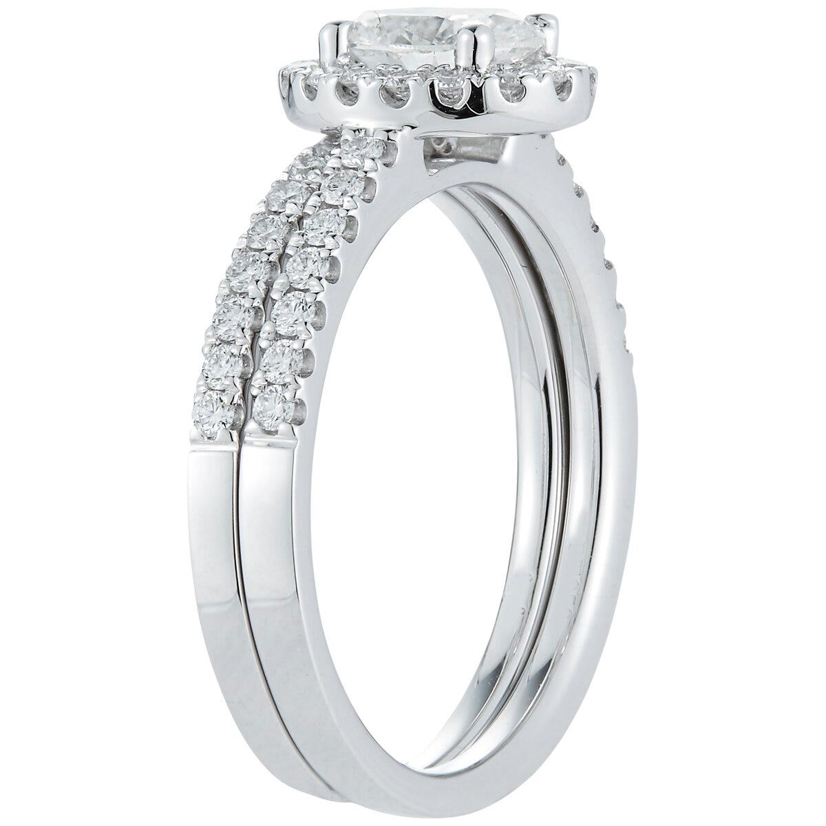 Platinum 1.14ctw Diamond Bridal Set 0.70ctw Oval Centre