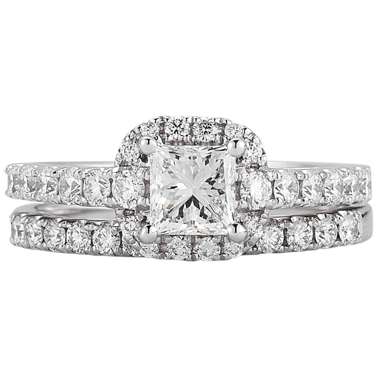 Platinum 1.42ctw Diamond Bridal Set 0.72ctw Centre