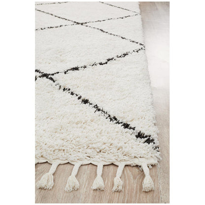 Rug Culture Saffron 22 White Indoor Rug 400 x 300cm