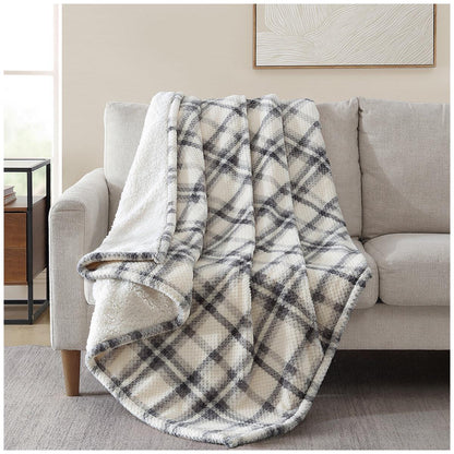 Sutton Place Thermatec Self Warming Throw Blanket 152 x 177 cm Light Grey