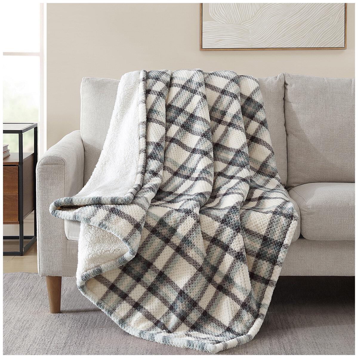 Sutton Place Thermatec Self Warming Throw Blanket 152 x 177 cm Light Grey