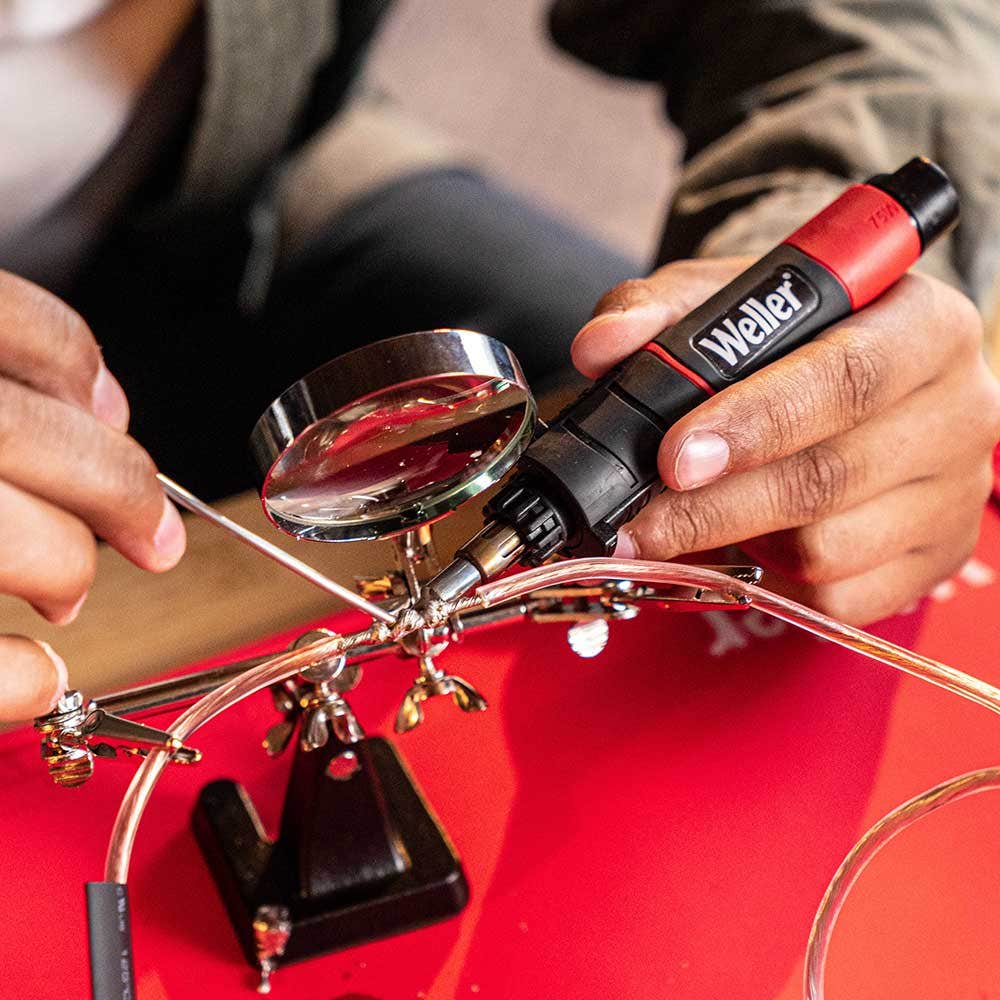 WELLER 25W-75W Cordless Soldering Iron Kit WLBUK75