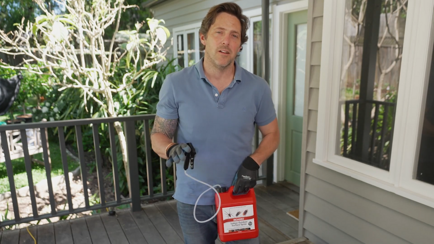 Richgro Indoor Outdoor Surface Spray 3L