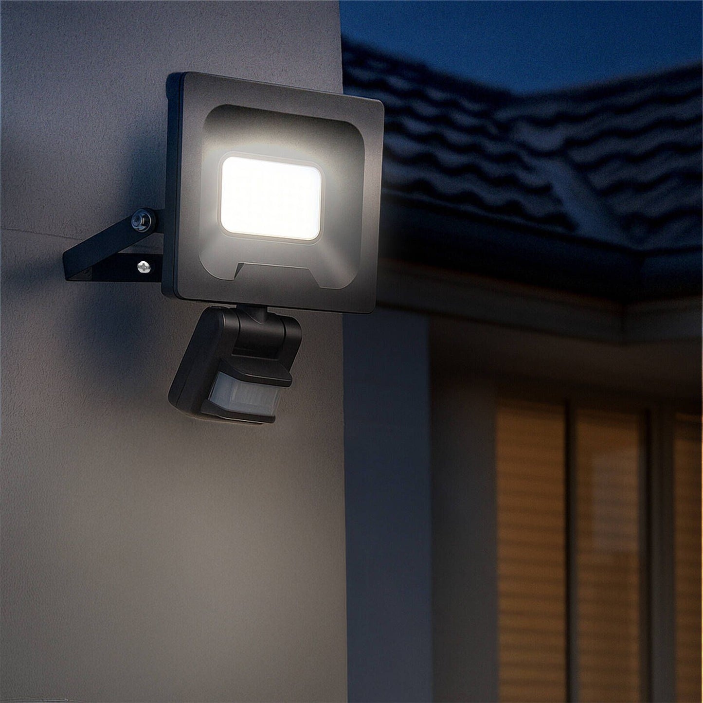 Arlec Smart CCT LED Security Sensor Floodlight - 24W - 2500lm