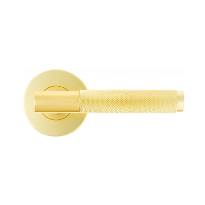 Ikonic Brushed Brass Knurled Privacy Lever Set