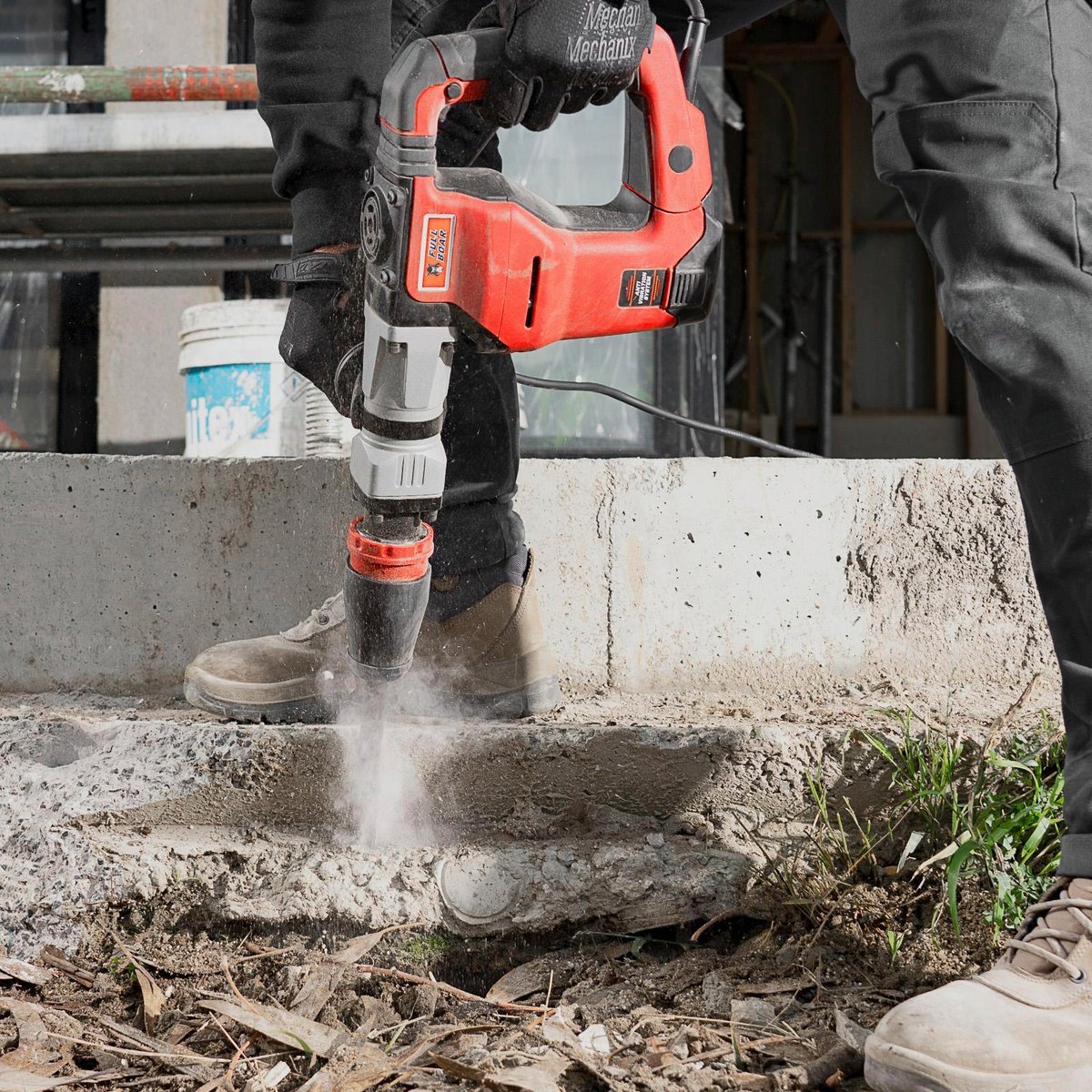 Full Boar Demolition Hammer - 1050W - Plastic/Metal - 12 Joules Impact Energy