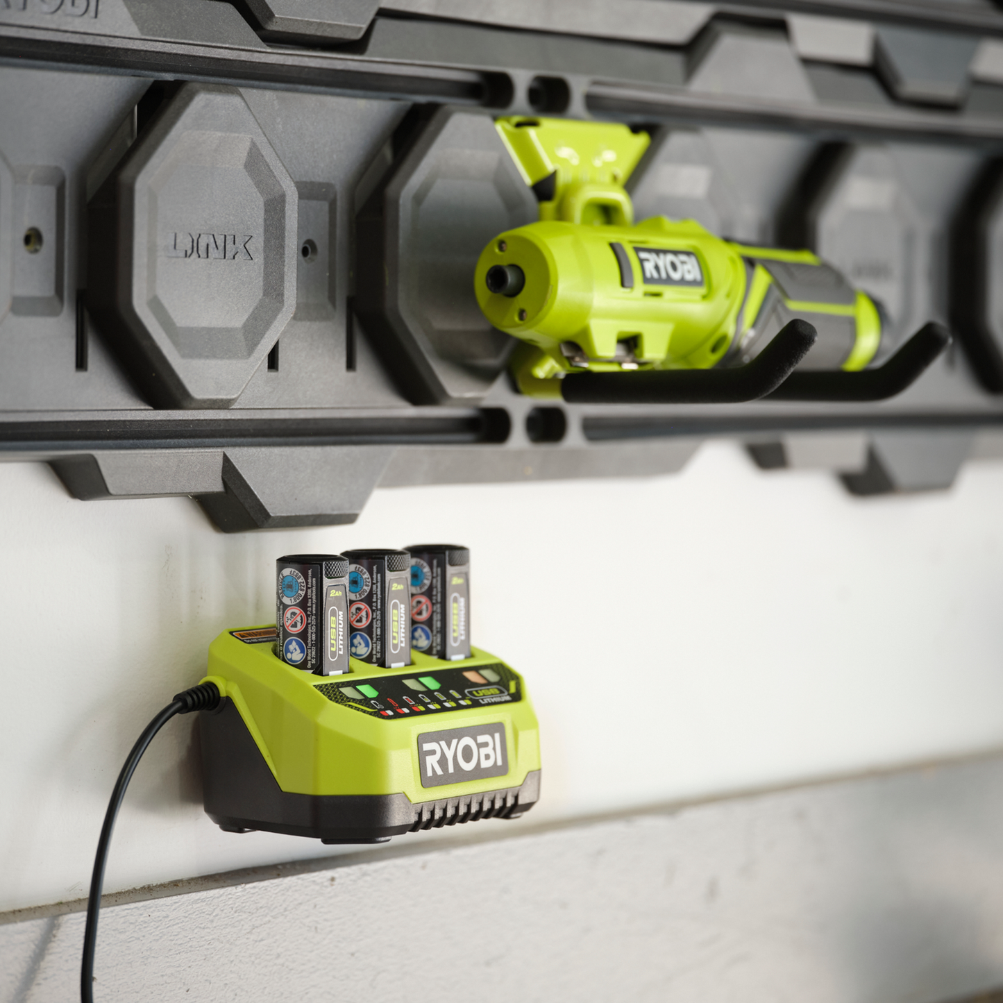 Ryobi USB Lithium 3 Port Charger - 3A