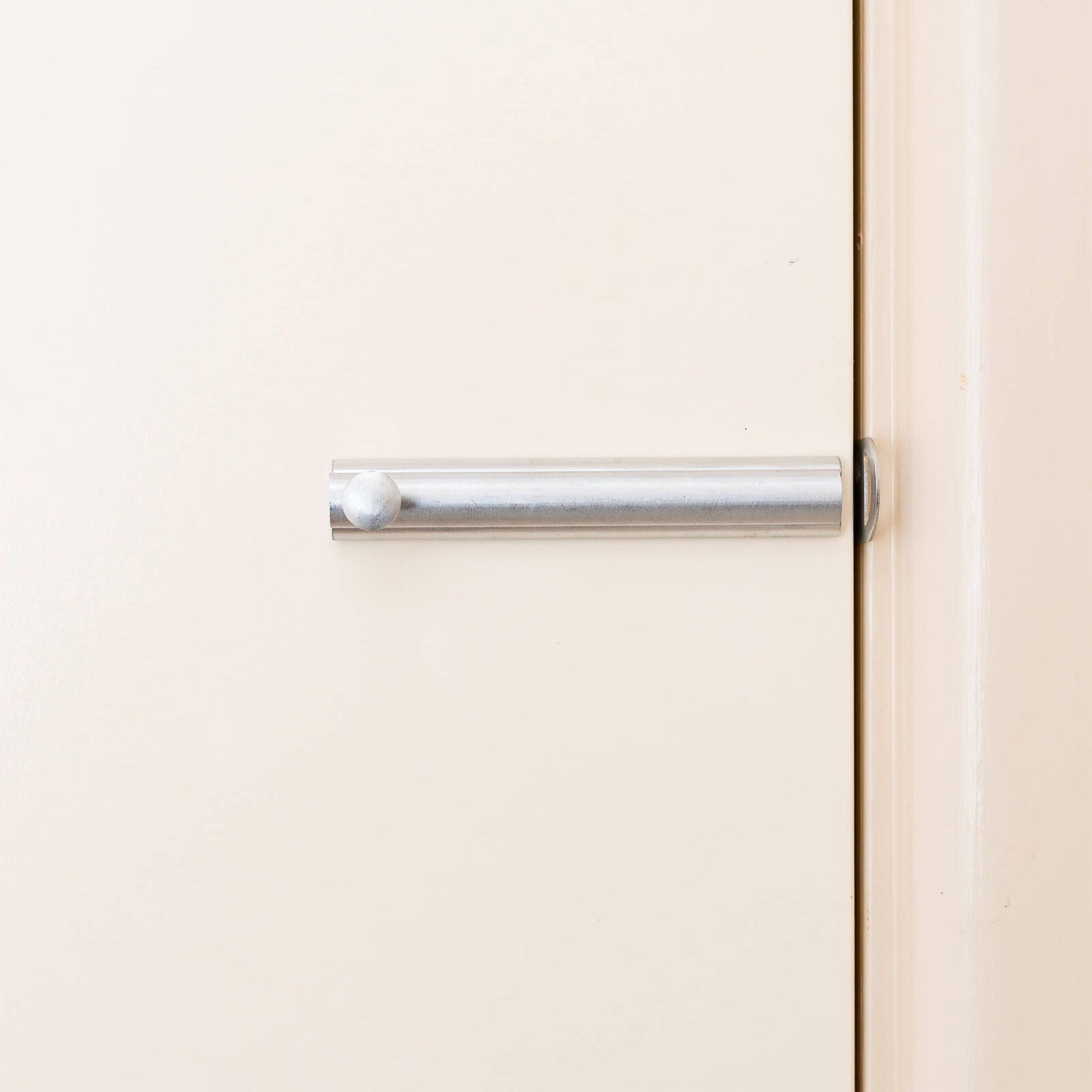 Taskmaster Surface Bolt - 100mm - Satin Chrome