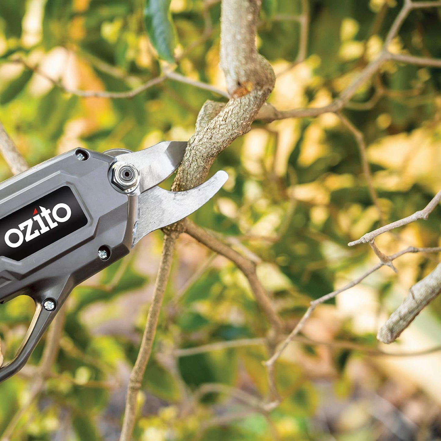 Ozito Cordless Pruner - 3.6V - 12mm