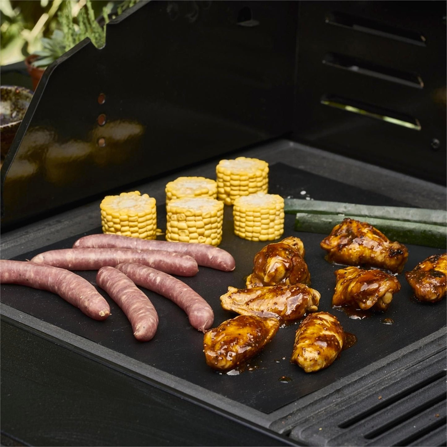 Matador Non Stick Hotplate Liner - 33 x 40cm