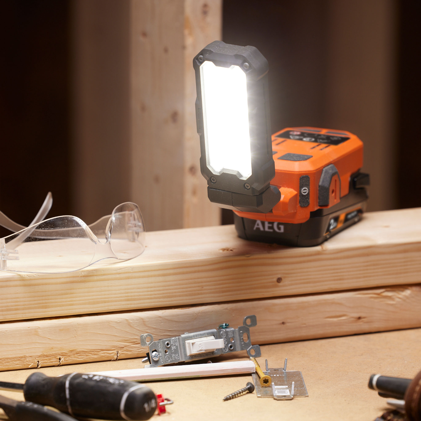 AEG Magnetic Stick Light - 18V - 450/850 Lumens - Skin Only