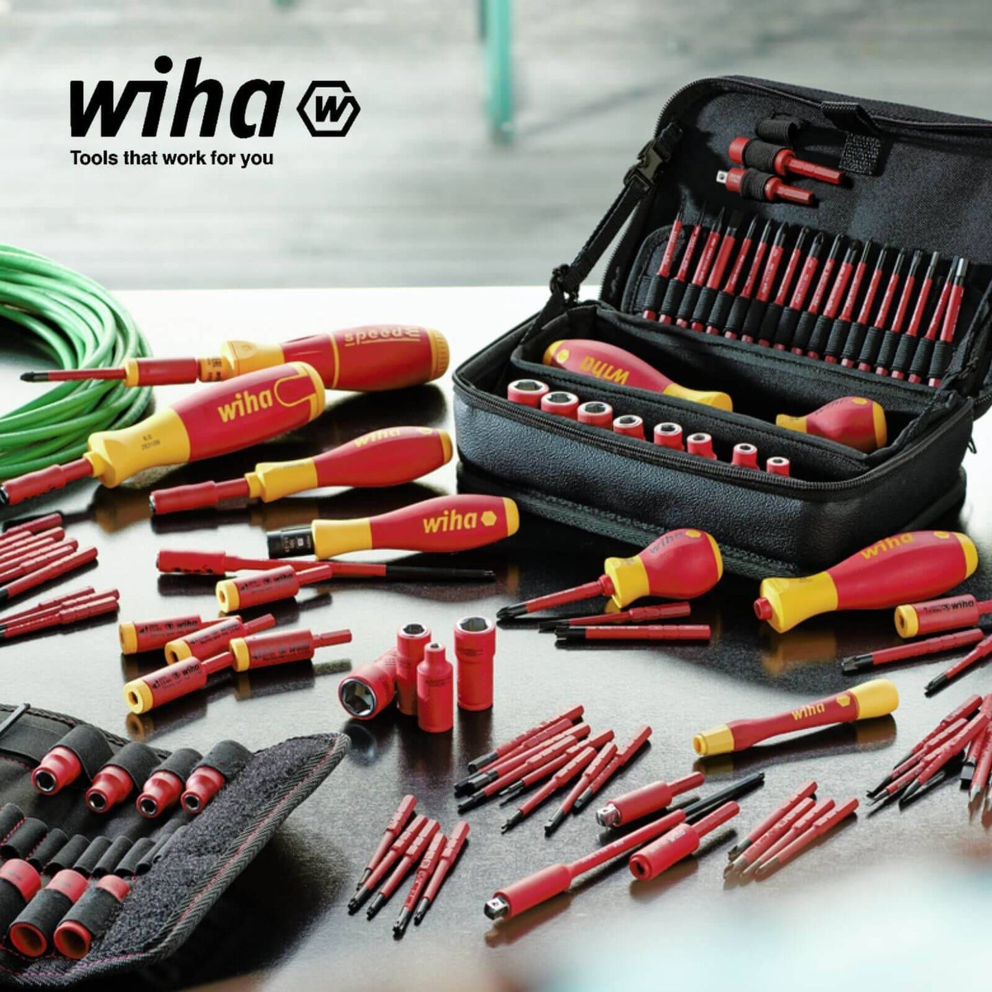Wiha Flat Screwdriver - 4.0 x 100mm - Insulated