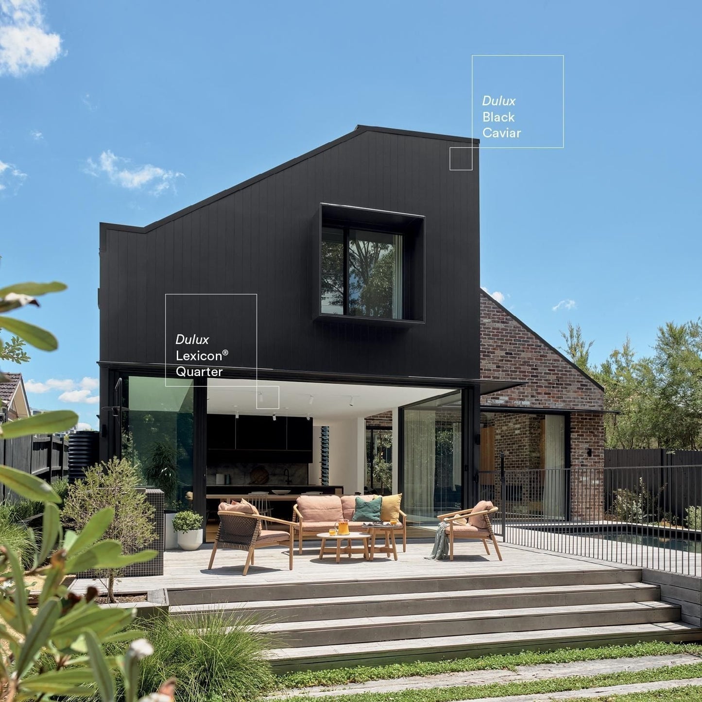 Dulux Weathershield Exterior Paint - 2L - Extra Bright Gloss