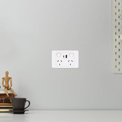 Deta Double Power Point with USB A+C - 250 x 74 x 115mm - 20W