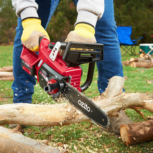 Ozito PXC 18V 4.0Ah 250mm Cordless Chainsaw Kit PXCSK-4025