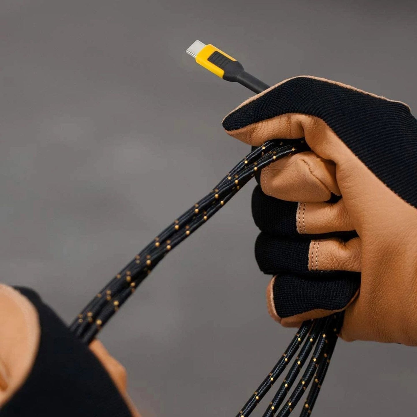 Dewalt Lightning to USB-C Charging Cable - 1.2m