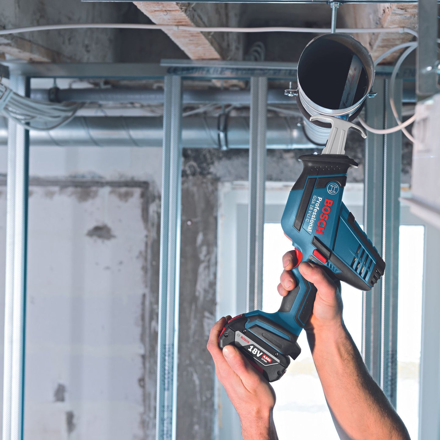 Bosch Sabre Saw Kit - 18V - 5.0Ah