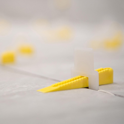 QEP Lash Flat Tile Levelling Clips - 1.5mm - 100 Pack
