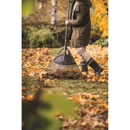 Fiskars XL Solid Leaf Rake - 65cm Aluminium - Lightweight - Durable