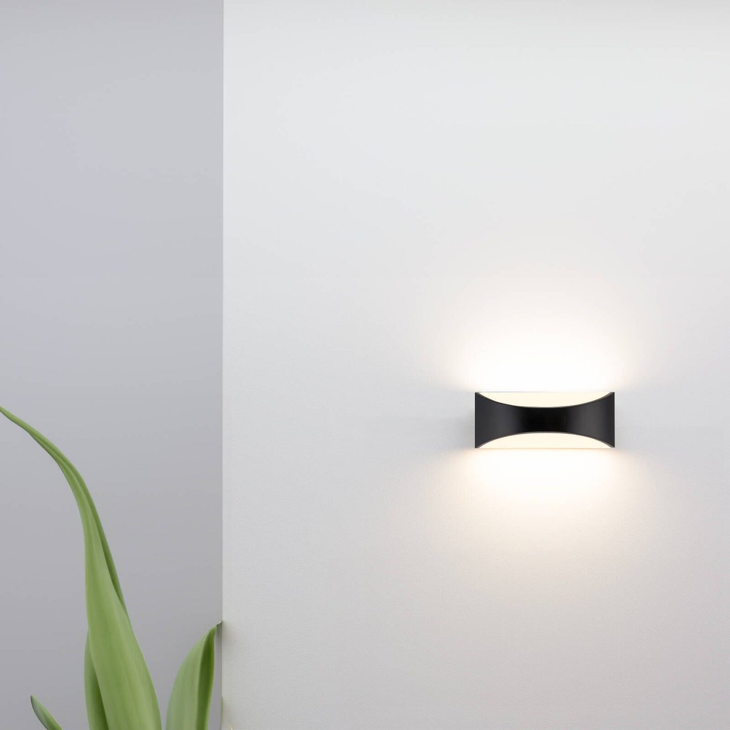 Arlec Black Marina CCT LED Exterior Wall Light - 8W - 250 Lumens