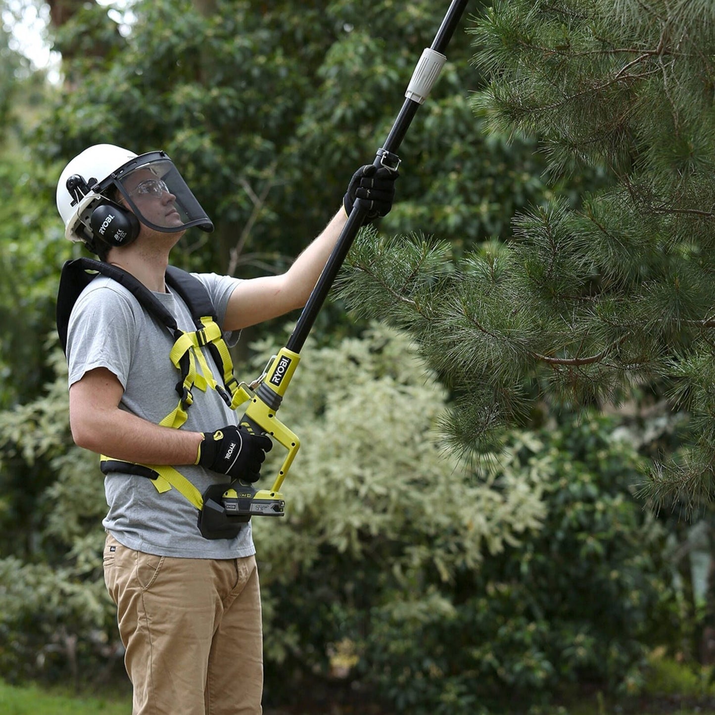 Ryobi Garden Helmet Kit - 1.05kg