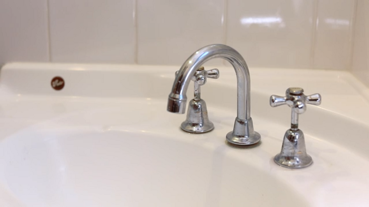 Ezyfix White Classic Basin Sink Set - Brass - 190mm - DIY Easy Install