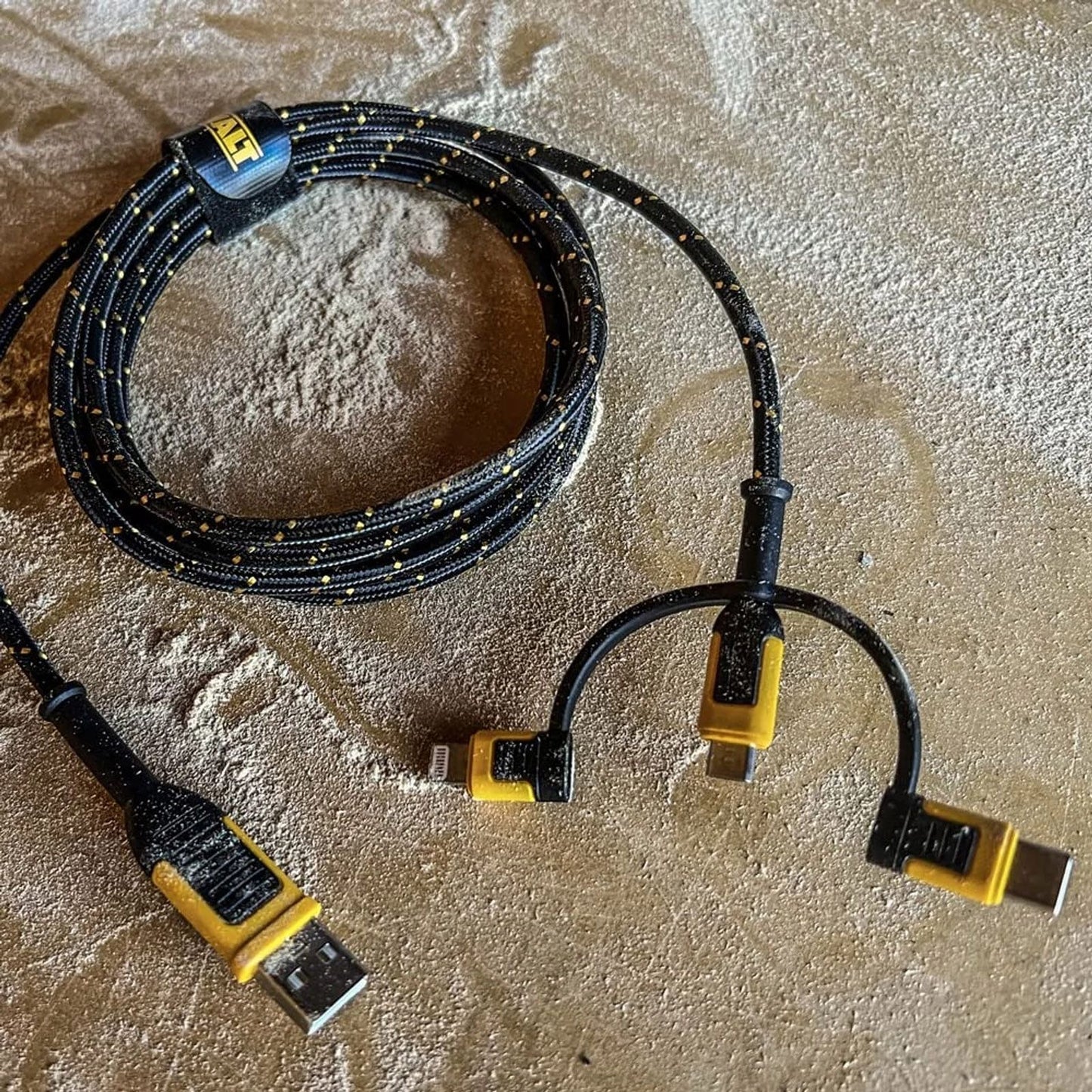 Dewalt 3-in-1 Charging Cable - 1.8m