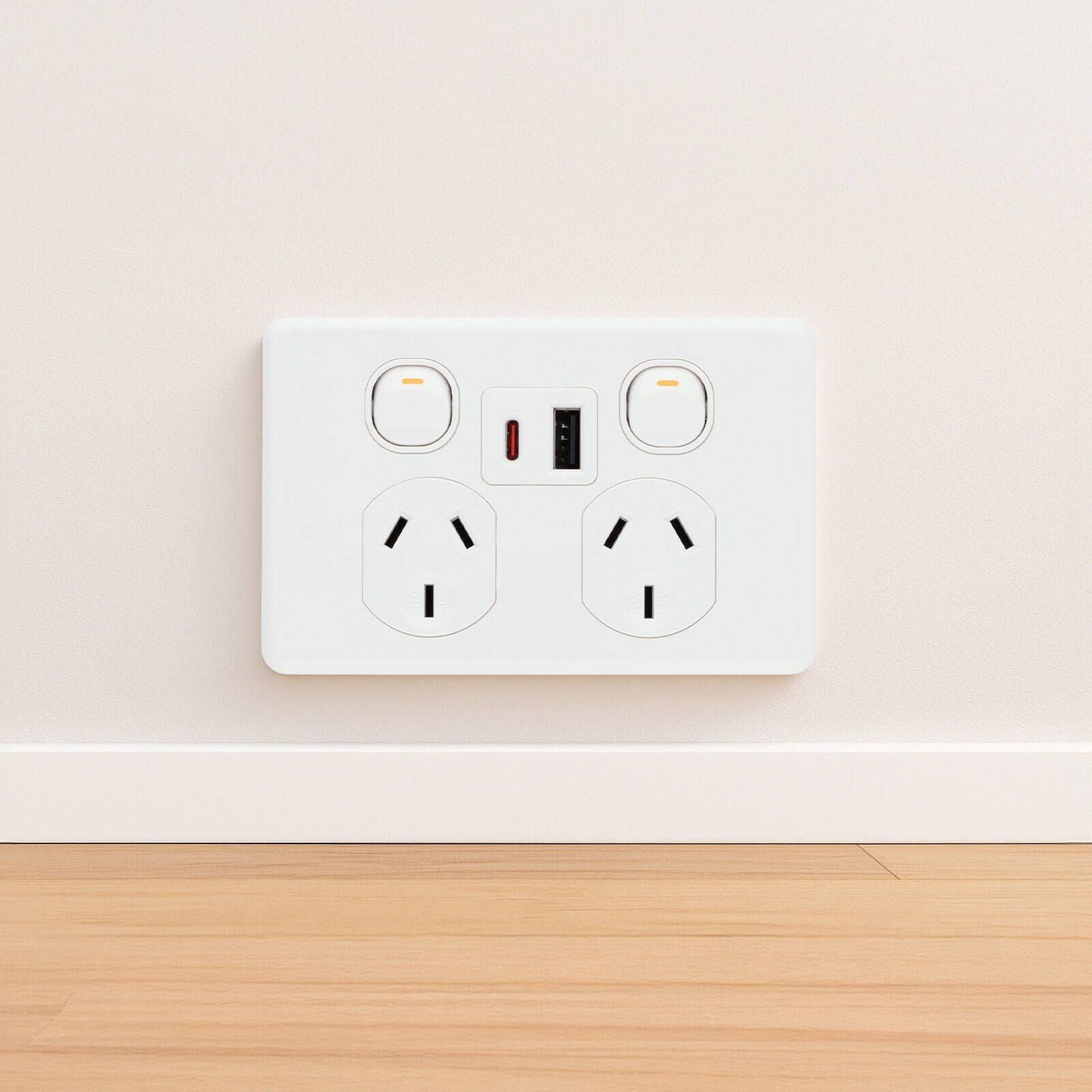Deta x6 Double Power Point with USB A+C PD30W - 50 x 74 x 115mm