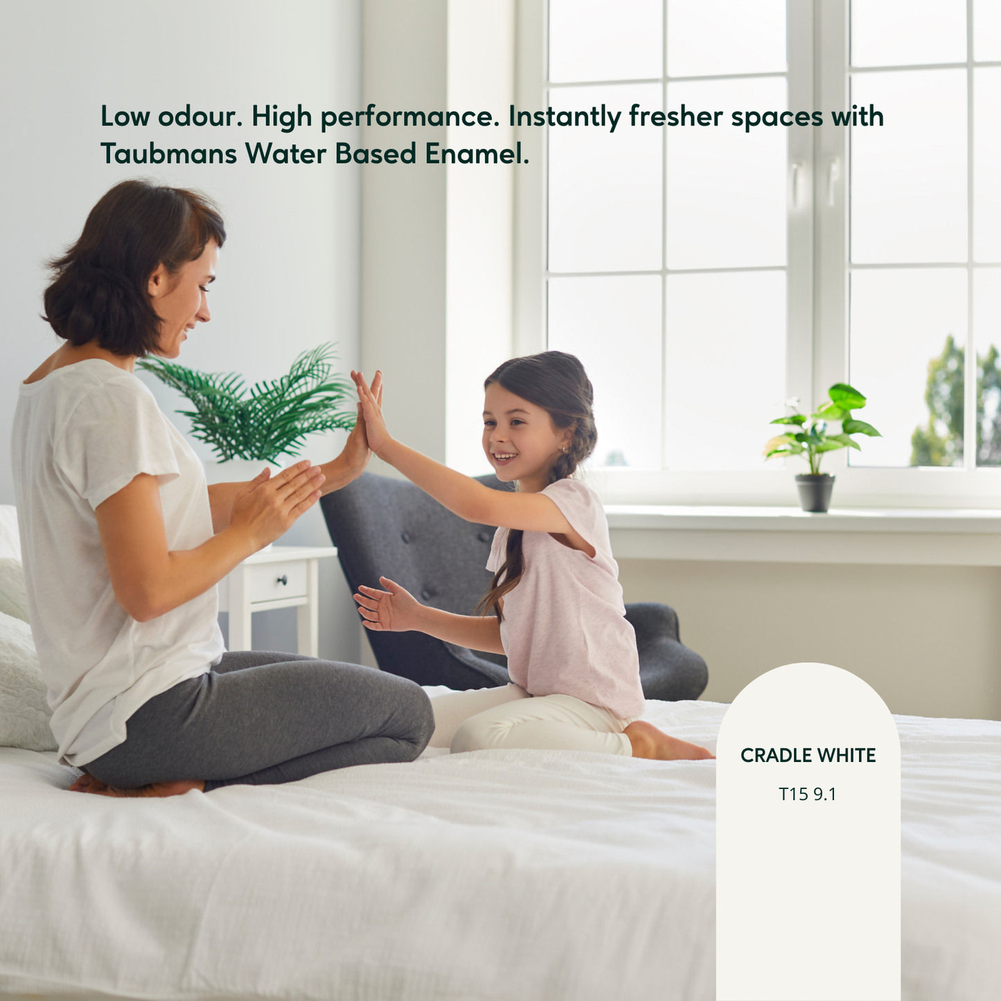 Taubmans White Gloss Water Based Enamel Paint - 1L