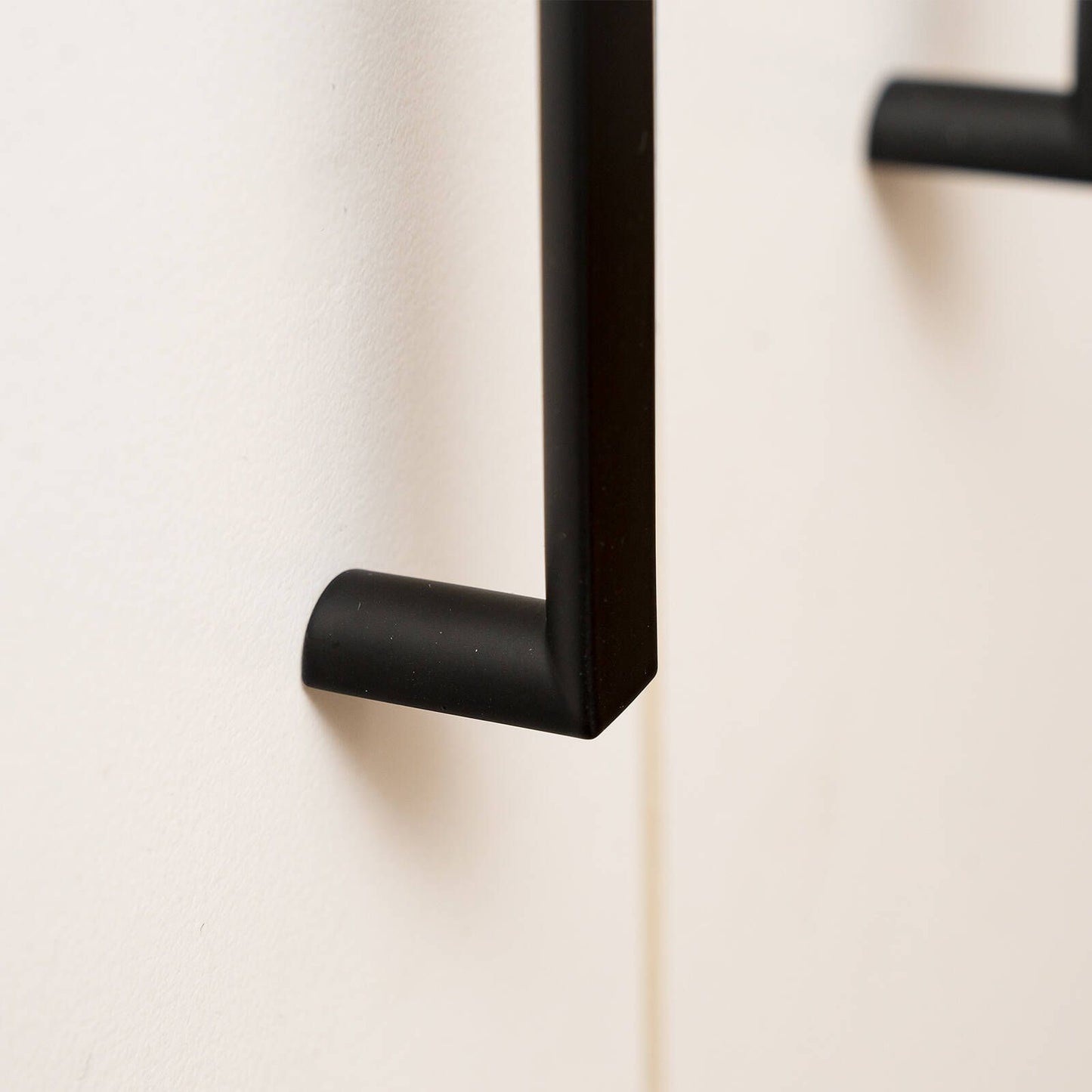 Taskmaster Matte Black Round Handle - 128mm - 10 Pack