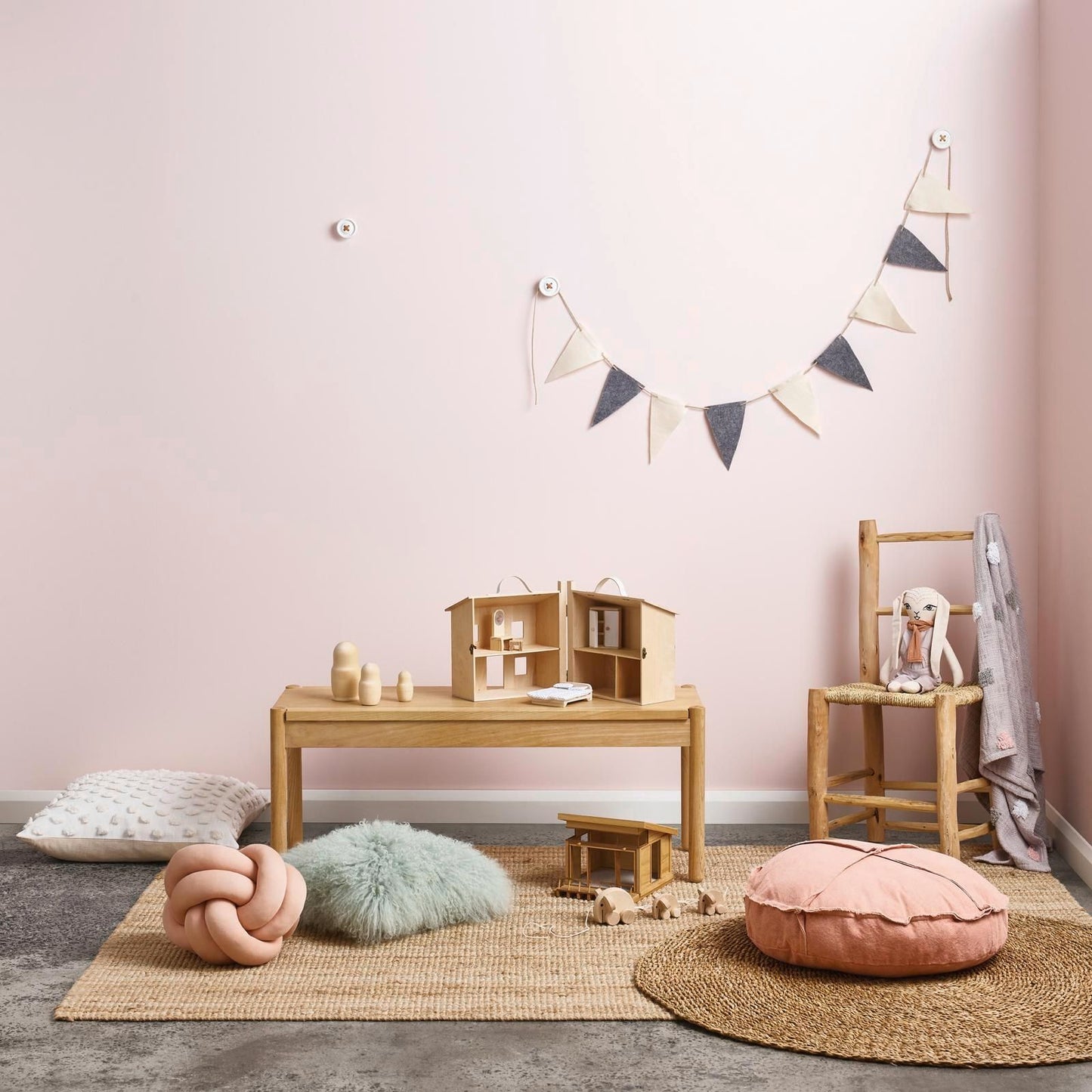 Porter's Washable Paint - 2L - Petal Pink - Eggshell